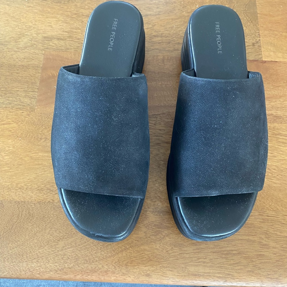 Free People Women’s Black Slide Sandals